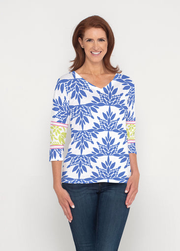 Eccentric (8043) ~ Signature 3/4 Sleeve V-Neck Top